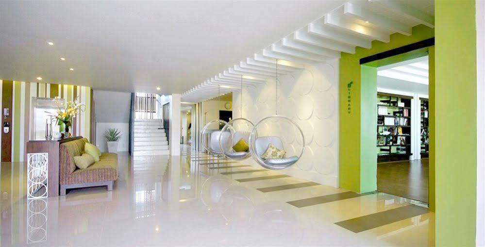 Sala@ Hua Hin apartamento con servicio y hotel Exterior foto