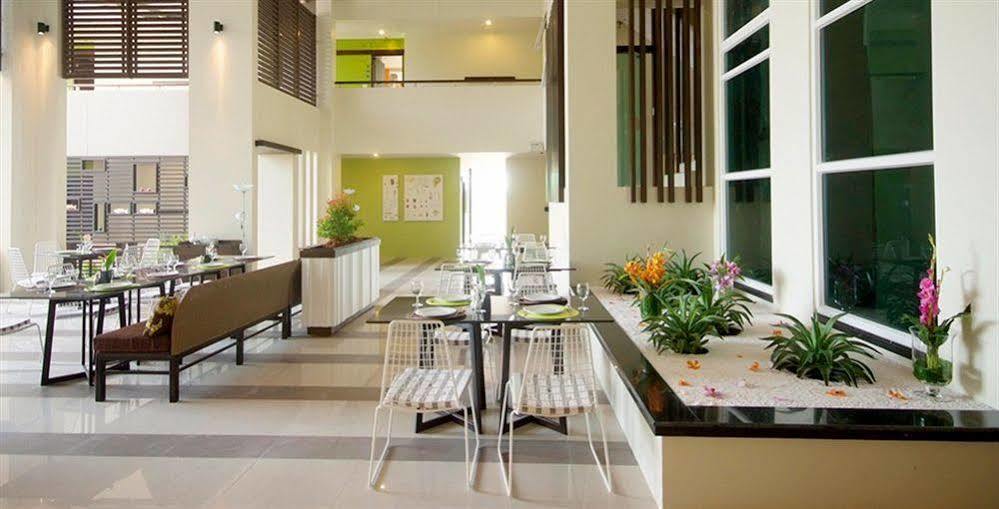 Sala@ Hua Hin apartamento con servicio y hotel Exterior foto